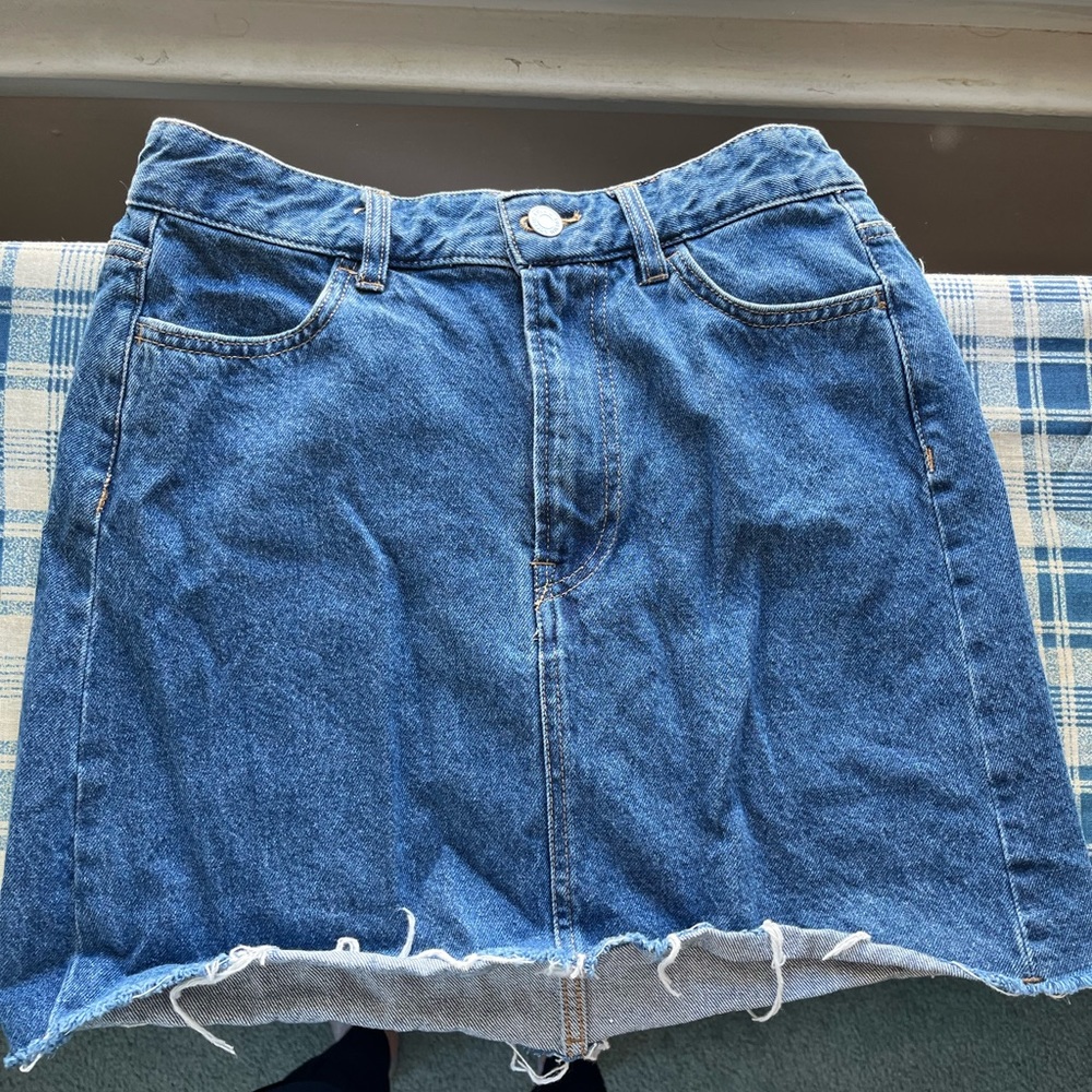 H & M raw hem denim skirt